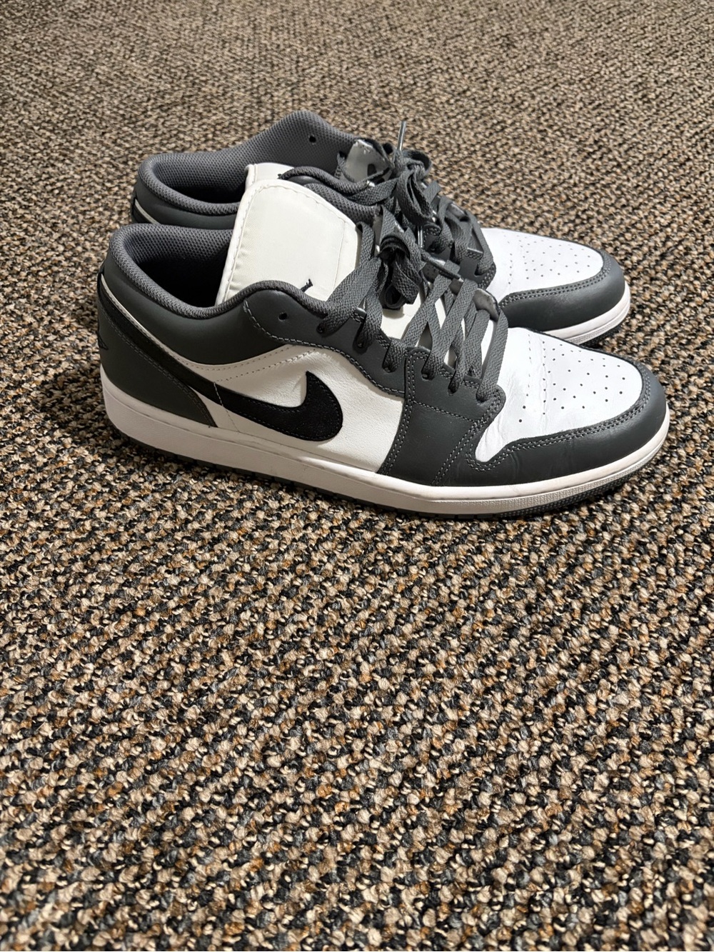 Jordan Low-Top Sneaker - White/Gray/Black